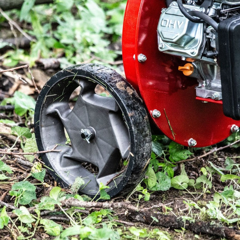 Close up image of Earthquake K32 Chipper Shredder Large Airless Wheels