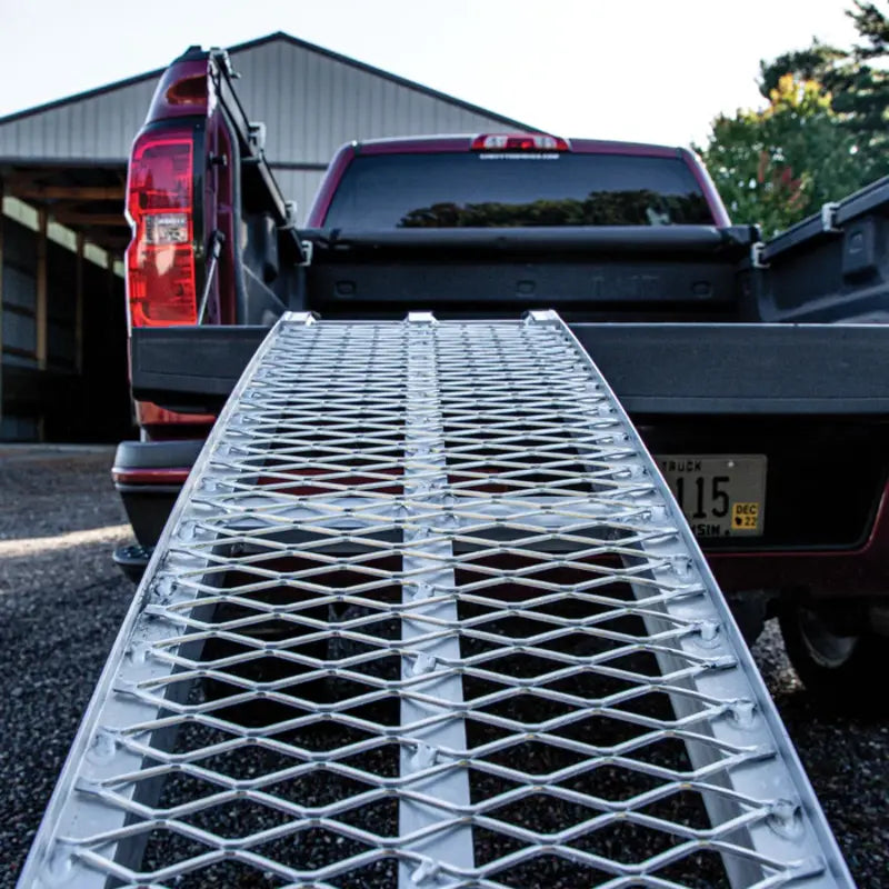 Close up image of single Yutrax 89" Folding XL Aluminum Arch Ramp mesh Design