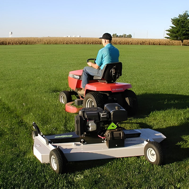 Kunz Engineering Finish Cut Mower AcrEase Model H40B leaving an even cut in a maintained grass field